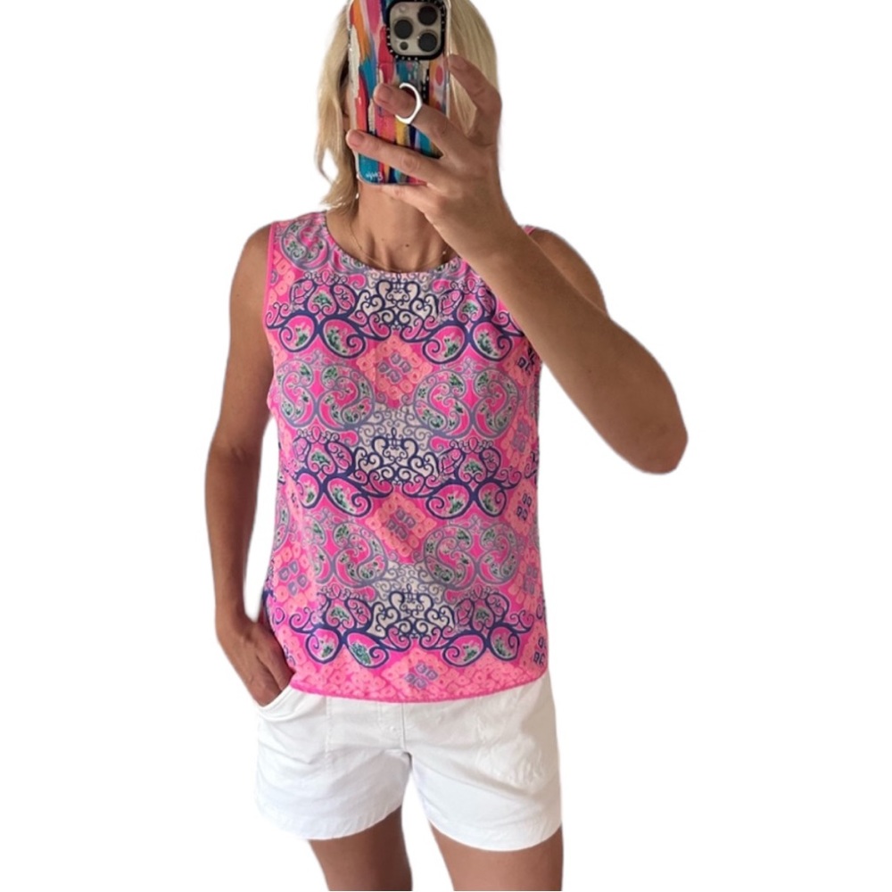 🔍🐶Lilly Pulitzer Iona Shell (Print features a hidden puppy!) Top-size M